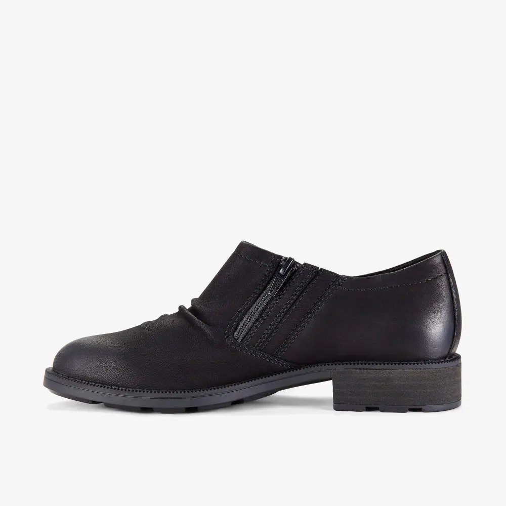 Women’s Adalynn Ezra Black Nubuck Shoes online