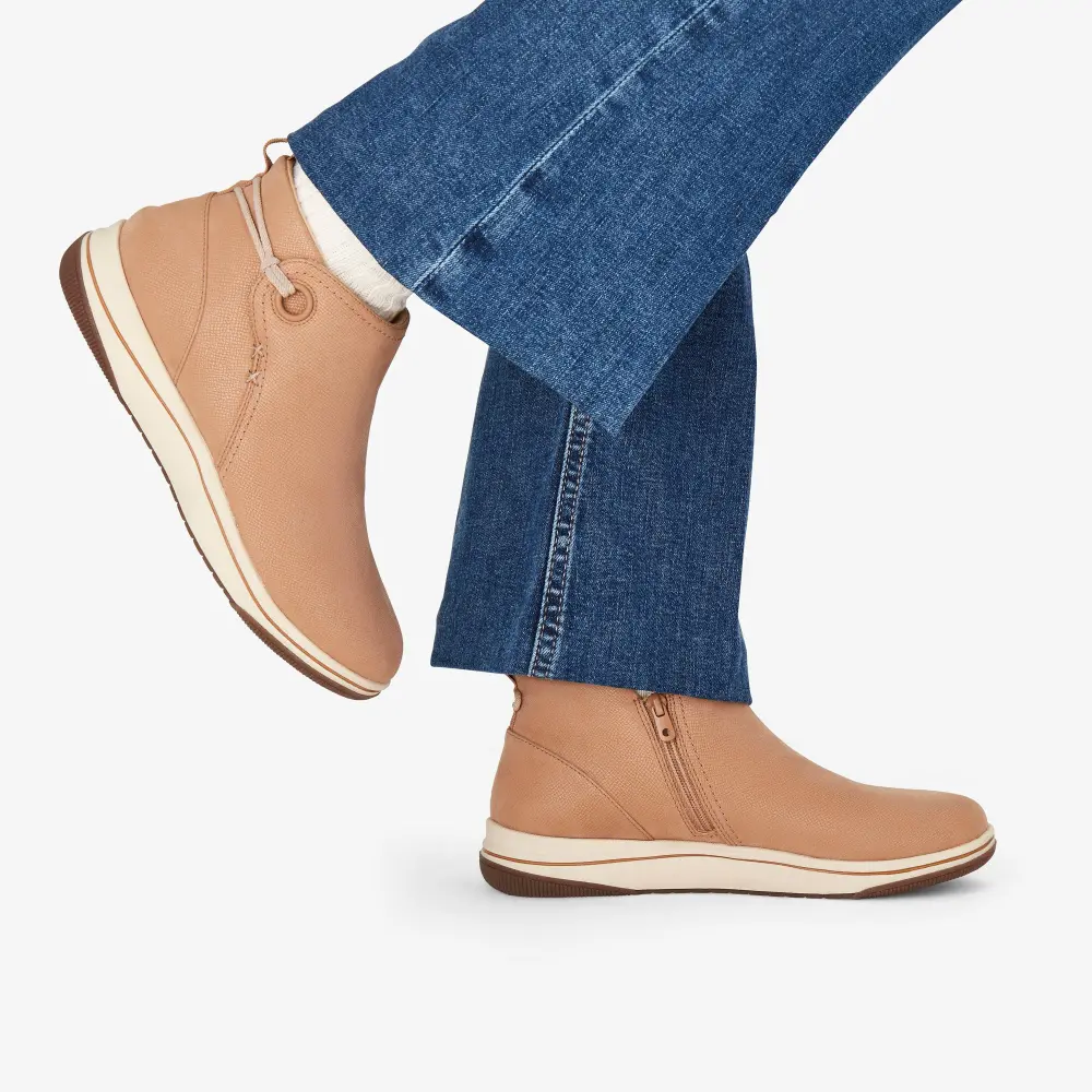Womens Breeze Derby Camel Ankle Boots online