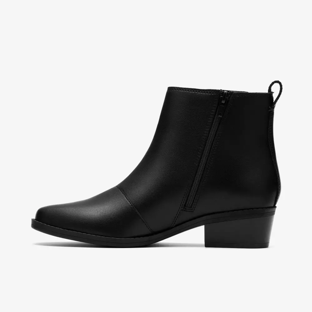 Womens Danyelle Skip Black Leather Ankle Boots online